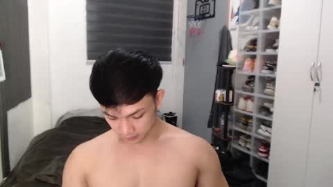 Snapshot of princeadrianx chatting on 04.28.26 Prince Adrian online show from 04.28.26