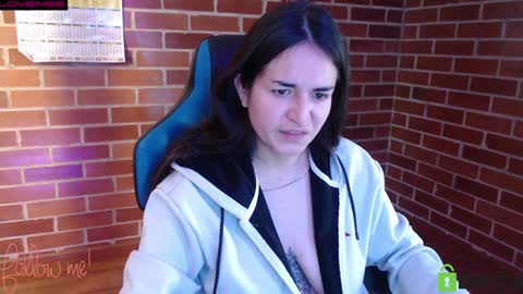 Snapshot of princesa_leia_zathur chatting on 01.04.25 Leia online show from 01.04.25