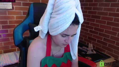 Snapshot of princesa_leia_zathur chatting on 01.18.25 Leia online show from 01.18.25