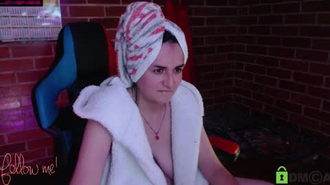 Snapshot of princesa_leia_zathur chatting on 03.12.25 Leia online show from 03.12.25