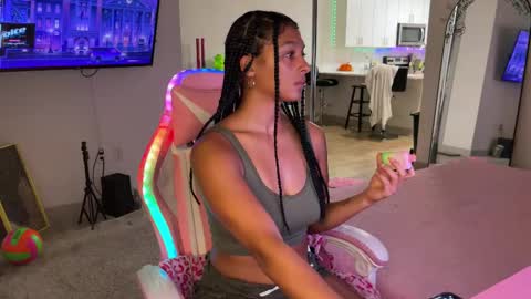 Cece  NEXT LIVESTREAM -- DEC. 4th  7 PM CST online show from 09.27.25