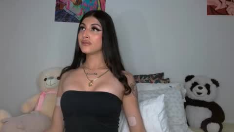 Snapshot of princess_ofyourdreams chatting on 10.31.25 Sophie online show from 10.31.25