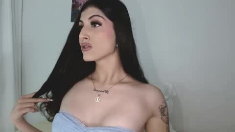 Snapshot of princess_ofyourdreams chatting on 12.04.25 Sophie online show from 12.04.25