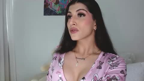 Snapshot of princess_ofyourdreams chatting on 12.05.25 Sophie online show from 12.05.25