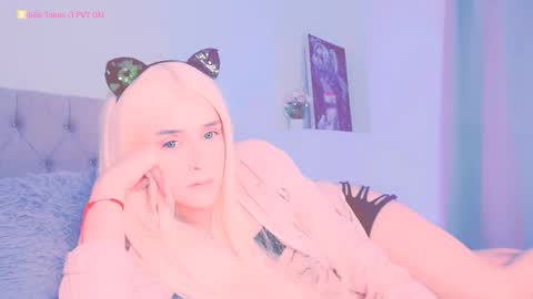 Snapshot of princess_peaach chatting on 09.21.25 ArianaJoliiee online show from 09.21.25