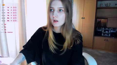 princessaalicc online show from 10.22.25