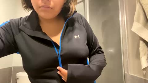 Snapshot of princessbr4t_44 chatting on 10.14.25 princessbr4t_44 online show from 10.14.25