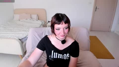 Princess Foxy online show from 09.28.25