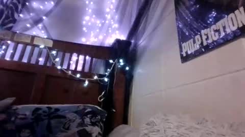 Holly love online show from 10.30.25