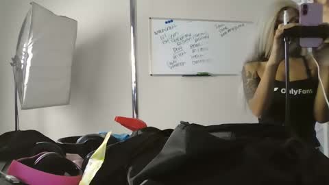 princesskimami online show from 10.13.25