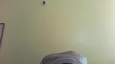 Snapshot of princessmiles2 chatting on 02.10.25 phelly online show from 02.10.25