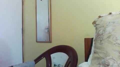 Snapshot of princessmiles2 chatting on 02.23.25 phelly online show from 02.23.25