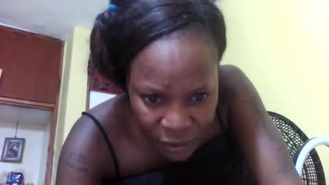 Snapshot of princessmiles2 chatting on 02.22.26 phelly online show from 02.22.26