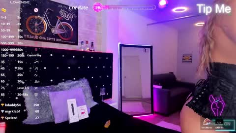 Snapshot of prishaa chatting on 02.08.25 PRISHArMANA online show from 02.08.25