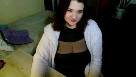 Snapshot of prismm_ chatting on 09.19.25 prismm_ online show from 09.19.25