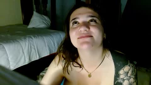 Snapshot of prismm_ chatting on 11.08.25 prismm_ online show from 11.08.25