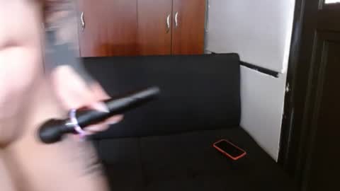 Snapshot of prismm_ chatting on 11.20.25 prismm_ online show from 11.20.25