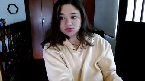 Snapshot of prismm_ chatting on 11.22.25 prismm_ online show from 11.22.25