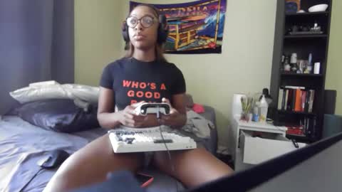 Snapshot of productivepussy chatting on 11.20.25 ProductivePorn online show from 11.20.25