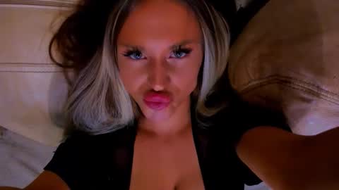 Snapshot of project_barbara chatting on 01.12.26 Barbara online show from 01.12.26