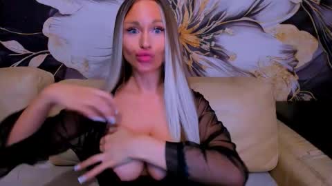 Snapshot of project_barbara chatting on 02.25.26 Barbara online show from 02.25.26