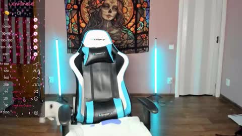 Di online show from 12.15.25