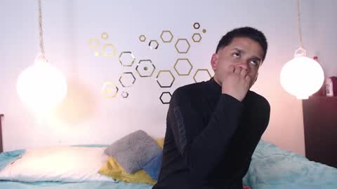 Adris  Juan online show from 09.21.25