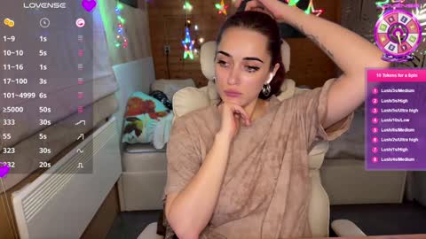 Queen of Pain online show from 01.22.25