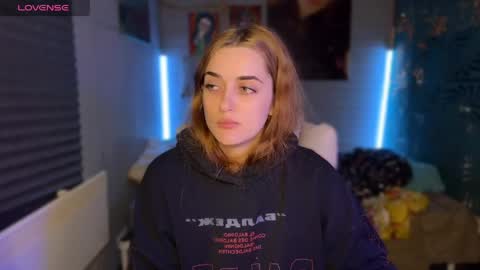 Queen of Pain online show from 04.22.26