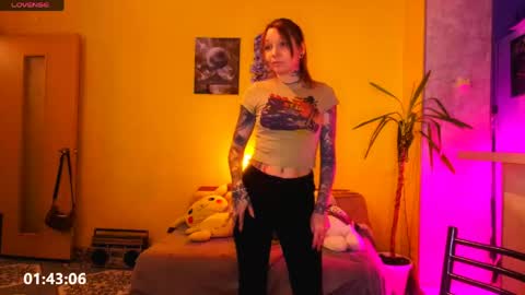 LUCY -----    online show from 04.11.26