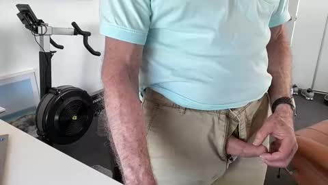 Snapshot of puffiest chatting on 01.08.25 puffiest online show from 01.08.25