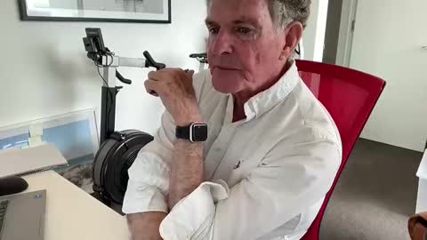 Snapshot of puffiest chatting on 01.23.25 puffiest online show from 01.23.25