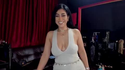 MissPuffyLove online show from 02.08.26