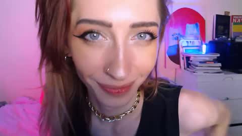 EsteticHouse online show from 11.26.25