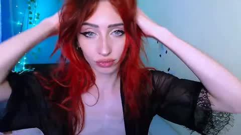 Snapshot of pufpufog chatting on 06.02.26 EsteticHouse online show from 06.02.26