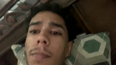 Snapshot of pulgarpaeznicoll2 chatting on 12.05.25 pulgarpaeznicoll2 online show from 12.05.25