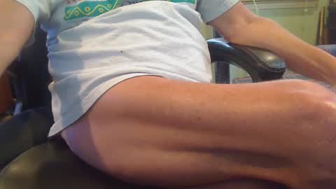 Snapshot of pulltoy1 chatting on 09.23.25 pulltoy1 online show from 09.23.25