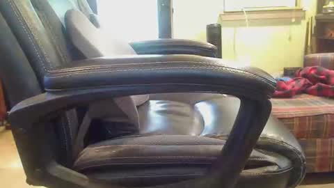 pulltoy1 online show from 04.21.26