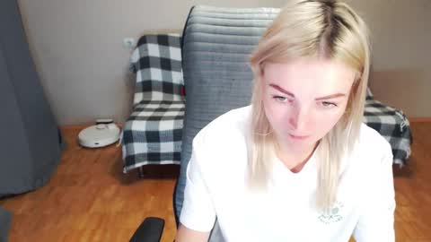 Polly online show from 11.25.25