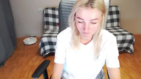 Polly online show from 11.30.25