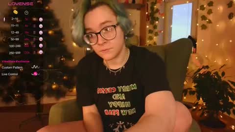 Snapshot of pumbazaebumba chatting on 12.12.24 Alisa lack of vitamin D online show from 12.12.24