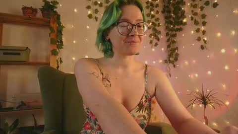 Snapshot of pumbazaebumba chatting on 01.13.25 Alisa lack of vitamin D online show from 01.13.25