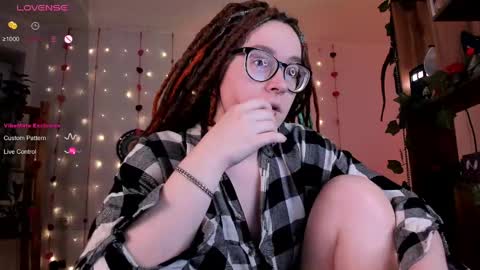 Snapshot of pumbazaebumba chatting on 02.06.25 Alisa lack of vitamin D online show from 02.06.25