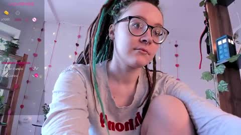 Snapshot of pumbazaebumba chatting on 02.10.25 Alisa lack of vitamin D online show from 02.10.25