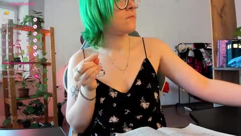 Snapshot of pumbazaebumba chatting on 03.04.25 Alisa lack of vitamin D online show from 03.04.25