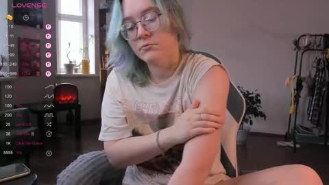 Snapshot of pumbazaebumba chatting on 10.07.25 Alisa lack of vitamin D online show from 10.07.25