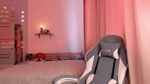 Snapshot of pumbazaebumba chatting on 11.11.25 Alisa lack of vitamin D online show from 11.11.25