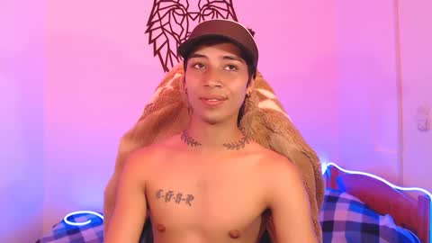 Snapshot of pupi_wolf chatting on 01.13.25 Cris online show from 01.13.25