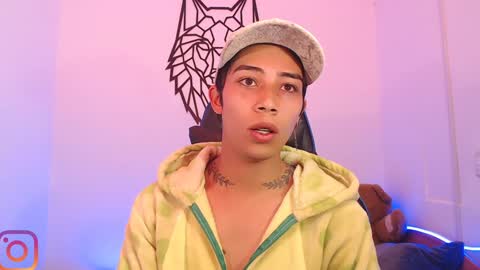 Snapshot of pupi_wolf chatting on 01.24.25 Cris online show from 01.24.25