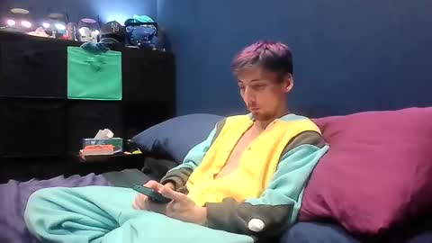 Alpha Pup Sparky online show from 12.05.25